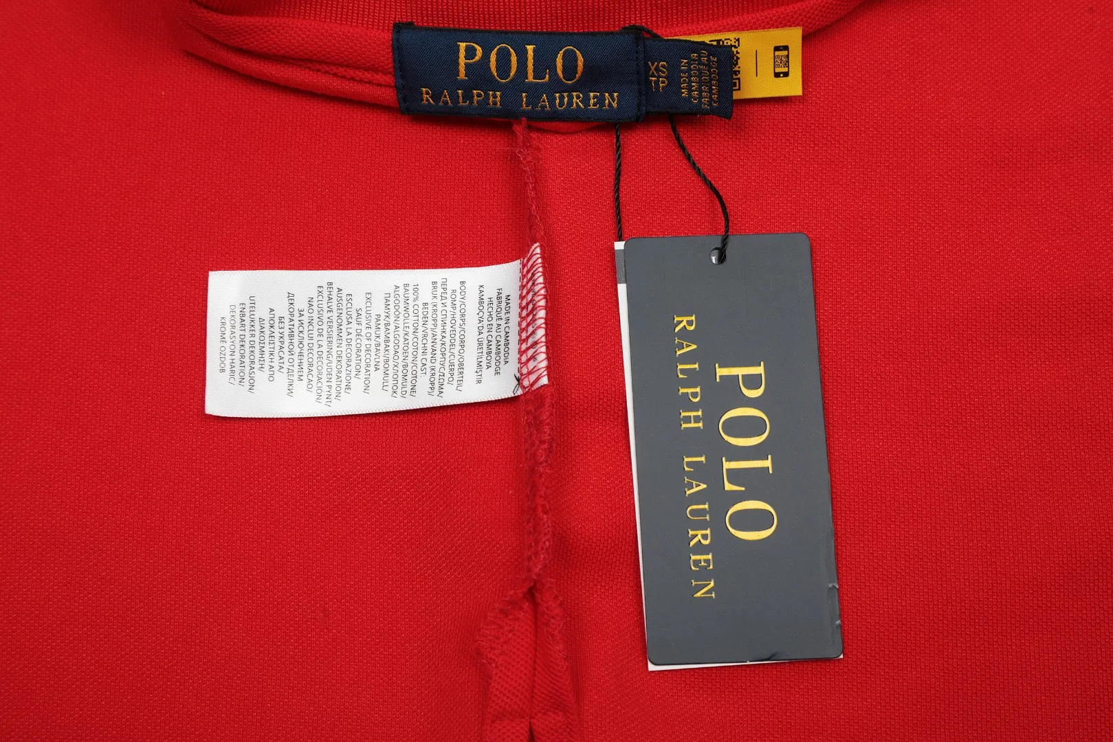 🅿️152 "Top quality" Style number: DS001# (not off the shelves all year round) [Ralph Lauren classic pony embroidered lapel POLO short sleeves] ✅Ralph Lauren Ralph Lauren classic basic versatile POLO short sleeves ✅Main supply platform live broadcast Wholesale entities will be replenished when out of stock Not removed from the shelves ✅ZP quality 1:1 version Scan the code to enter the GF website Z cabinet quality ✅Detailed quality The only one in Guangzhou Imported pique fabrics Mainly high-end, cost-effective and good quality. Needless to say, the version is restored to the original version. The maximum size can be worn up to 210 pounds. Loose, comfortable and stress-free. ✅Wear for work and life. Suitable for various occasions. A must-have recommendation for couples. Size: